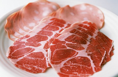 Как правильно размораживать мясо?