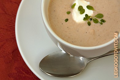 Фото рецепта: Суп из шампиньонов по-голландски